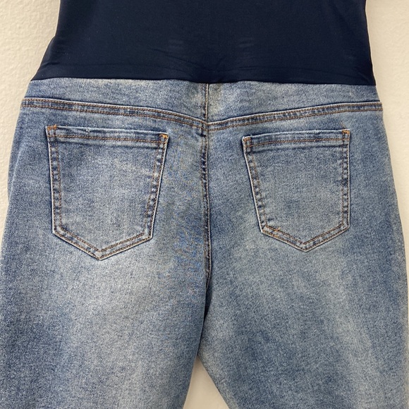 Maternity Bermuda Jean Short NWT - Picture 7 of 8